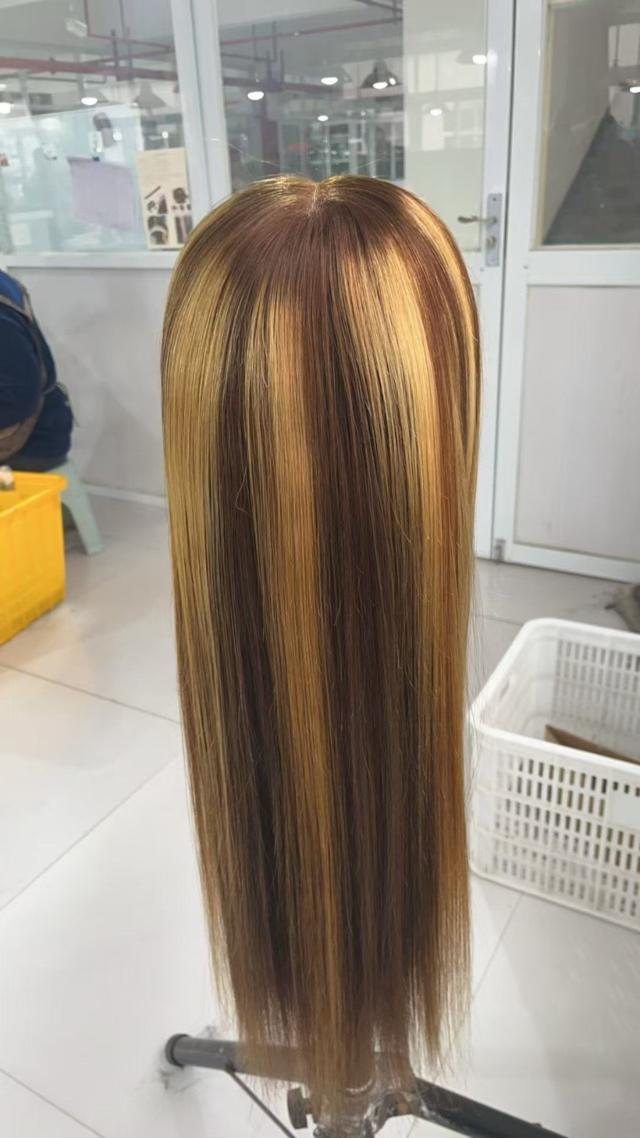 22” 13x4 P4/27 Glueless Wig Unit